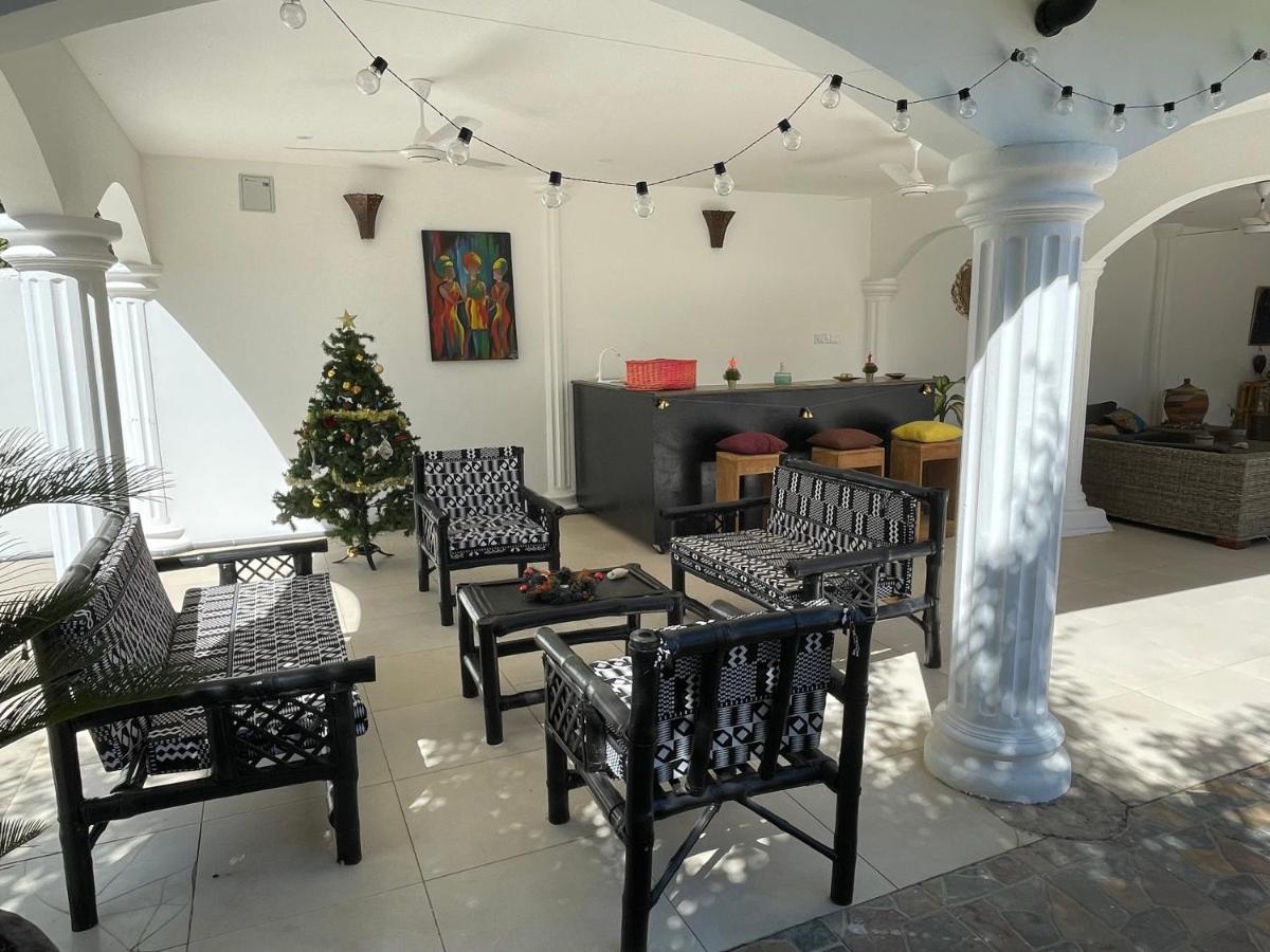 Dulaa Deema Residence Brufut Heights Tranquil Exterior foto